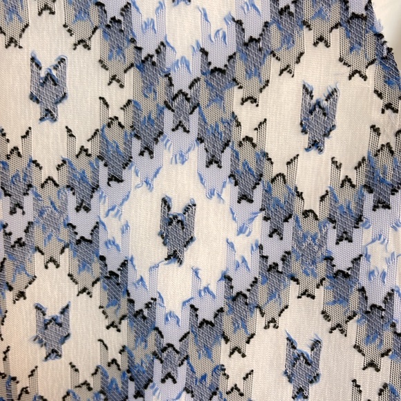 Calvin Klein V-neck sleeveless flowy top size large new with tags - Picture 3 of 9